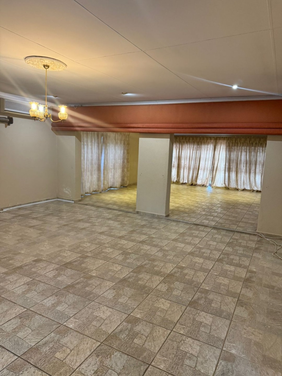  Bedroom Property for Sale in Miederpark North West